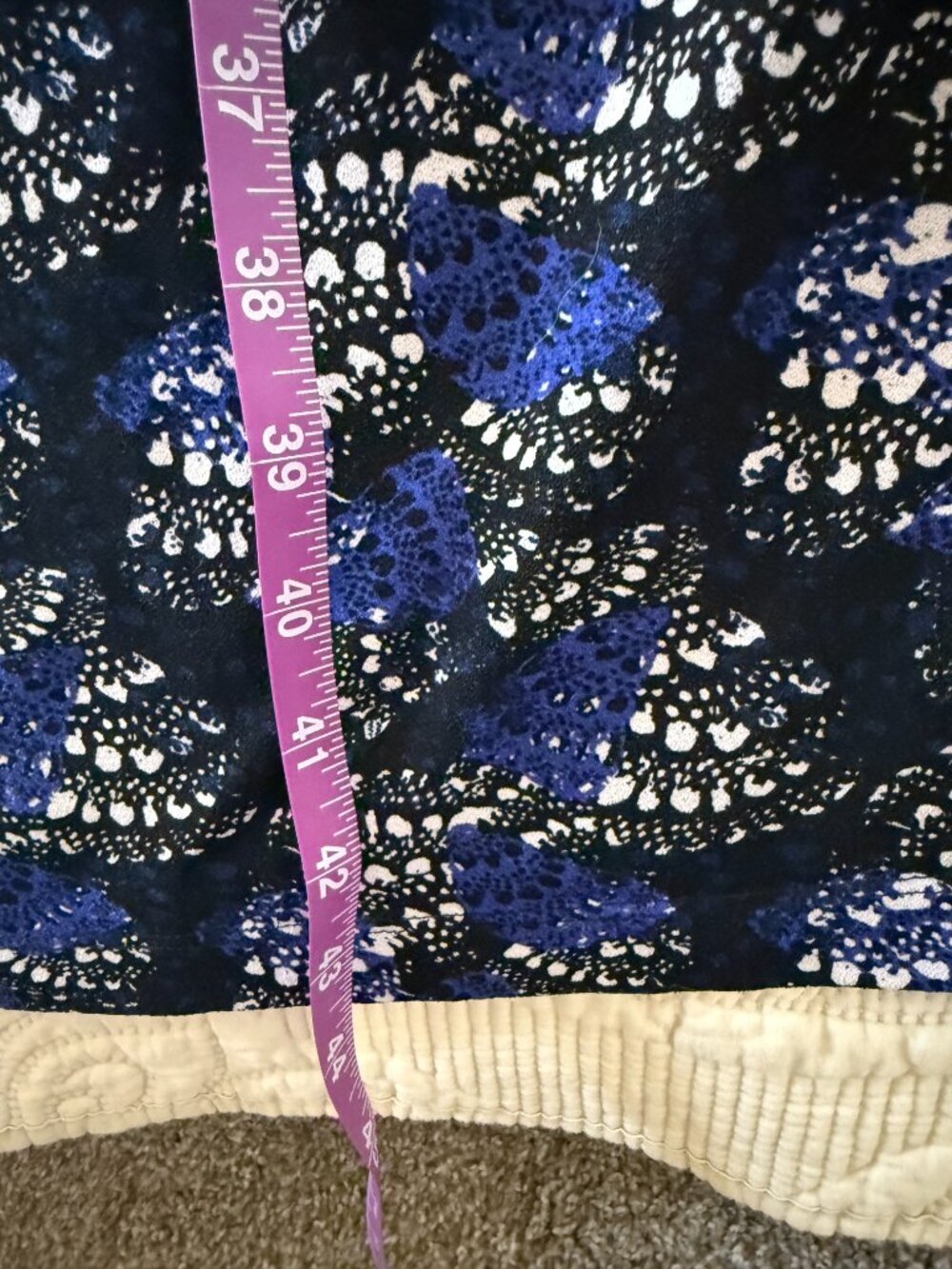 Sleeveless scoop neck midi dress, a beautiful blue and black lace-style. - Picture 4 of 4